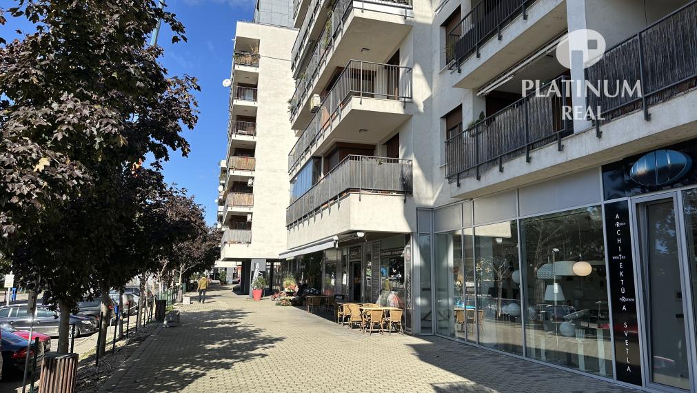 3 izbový priestranný, slnečný byt s terasou a garážovým státim BORIA