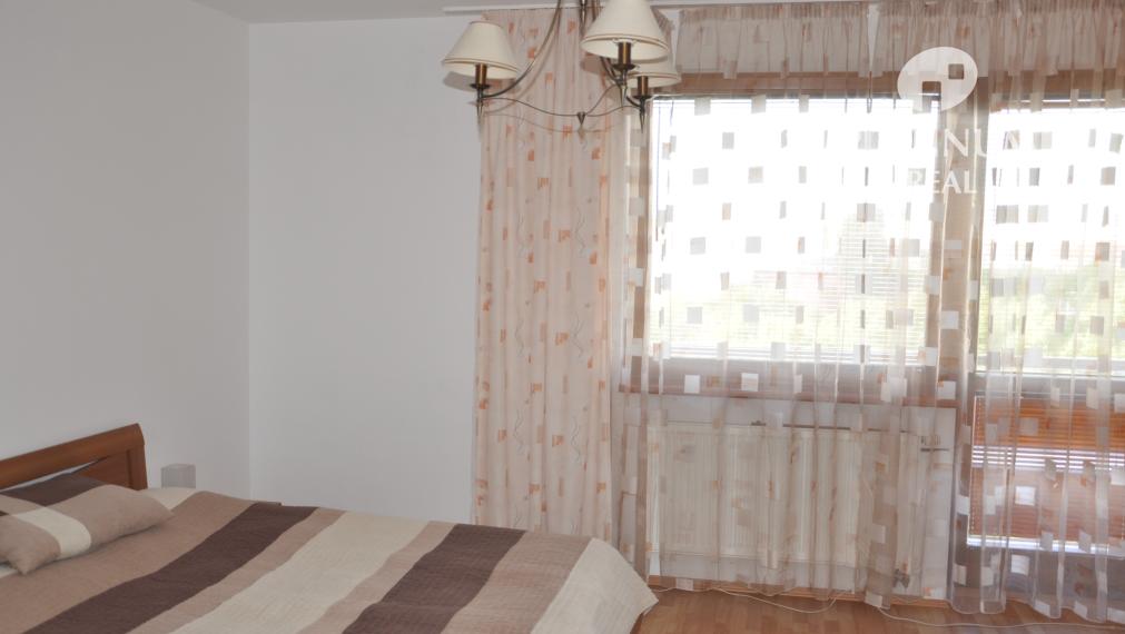 3 izbový byt s výhľadom, loggiou a garážou na Nivách