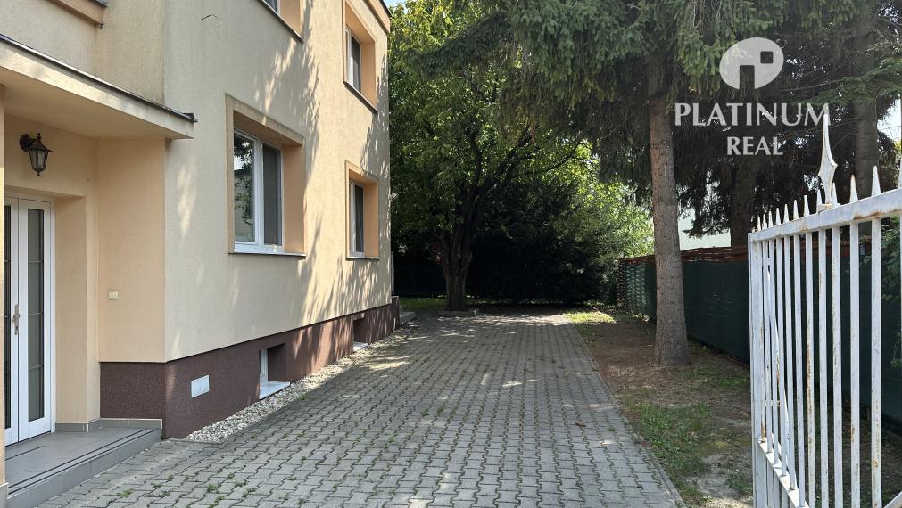 Rodinný dom v Prievoze na prenájom - ideálne pre firmu alebo bývanie