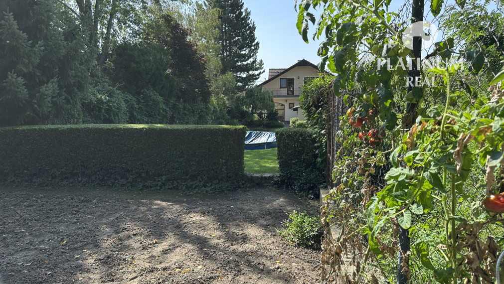 Exkluzívny 2-generačný rodinný dom s čarovnou záhradou a úplným súkromím – Svätý Jur