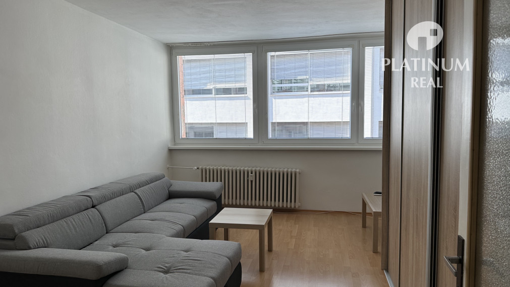 Priestranná garsónka v centre mesta - Medená ulica od 15.10.