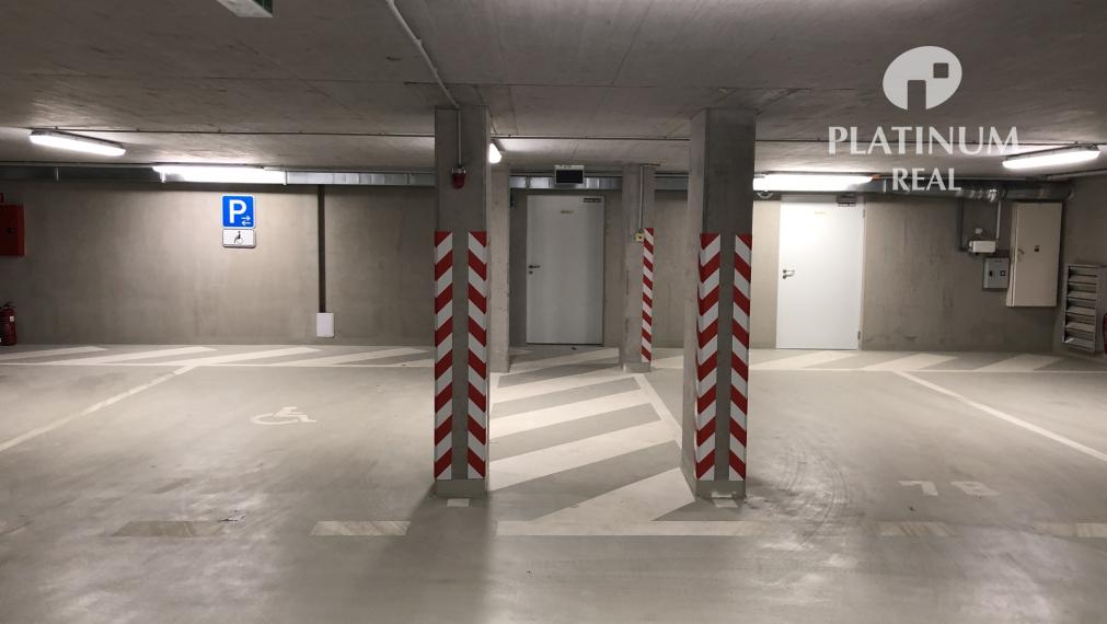 2 iz. byt, garážové státie,loggia, pivničná kobka, od 01.11.