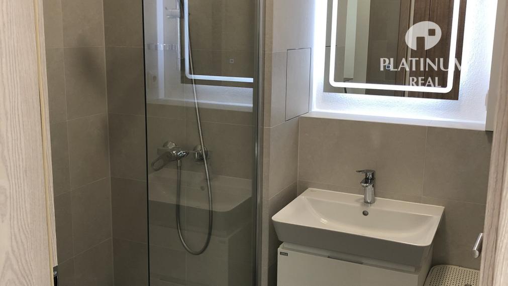 2 iz. byt, garážové státie,loggia, pivničná kobka, od 01.11.