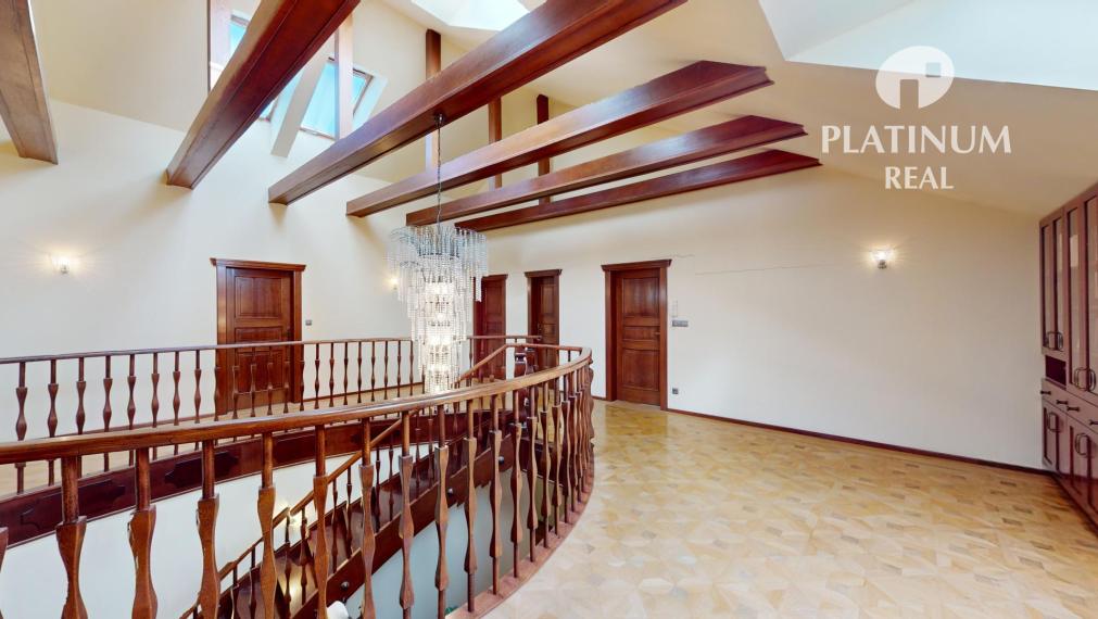 LUXUSNÁ RODINNÁ VILA NA KRAMÁROCH – 520 m² | INTERIÉROVÝ BAZÉN | WELLNESS | FITNESS | GARÁŽ | 673 m² POZEMOK ✳️ 3D prehliadka✳️