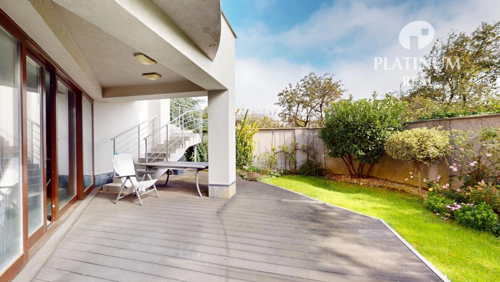 LUXUSNÁ RODINNÁ VILA NA KRAMÁROCH – 520 m² | INTERIÉROVÝ BAZÉN | WELLNESS | FITNESS | GARÁŽ | 673 m² POZEMOK ✳️ 3D prehliadka✳️