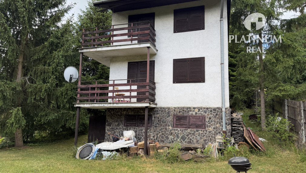 3 podlažná murovaná chata v Limbachu až na 658 m2 pozemku