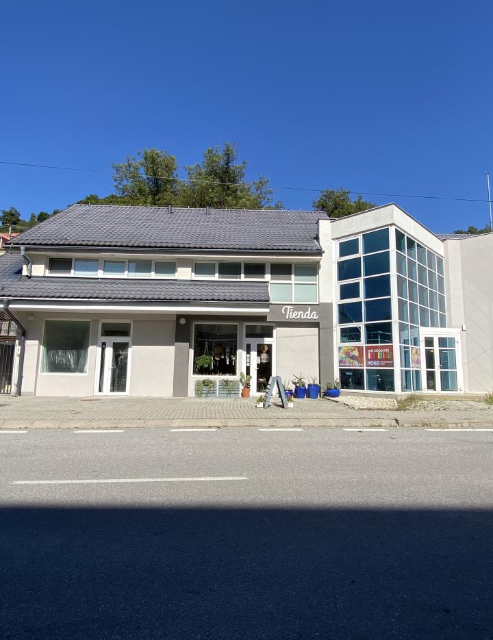 Predaj budovy pri centre NOVÁ BAŇA vhodná ako penzión, ubytovanie