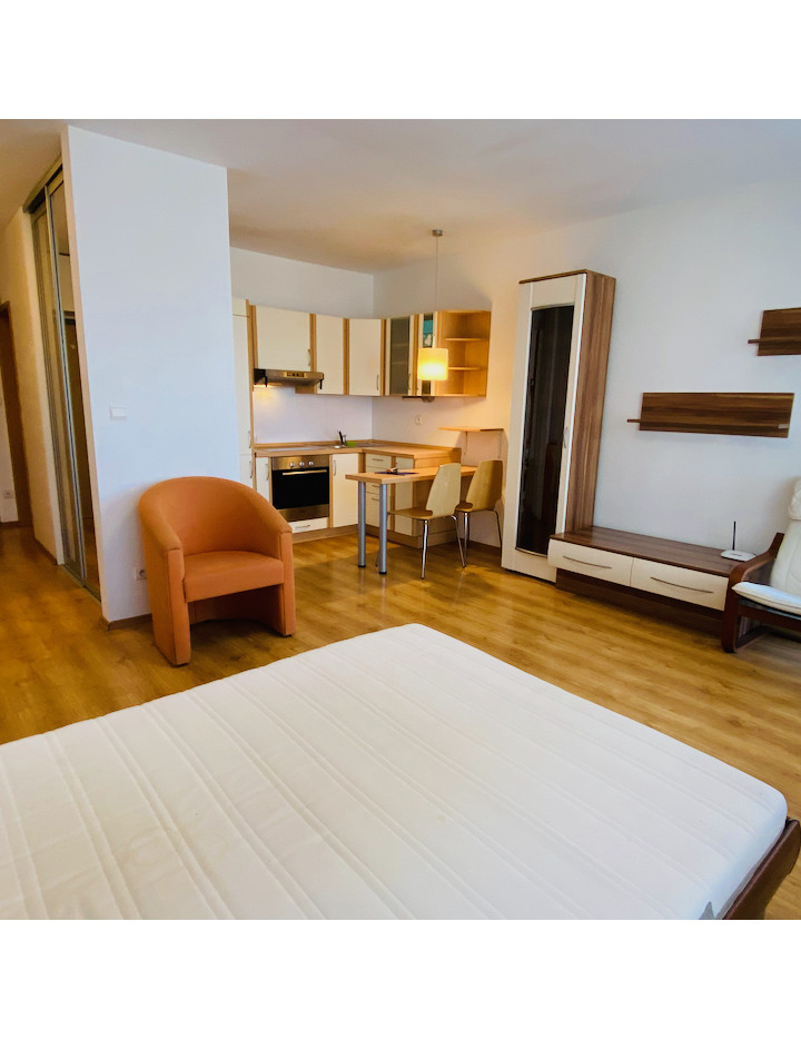 1-izbový 40m2, kompletne zariadený, novostavba Hrachová
