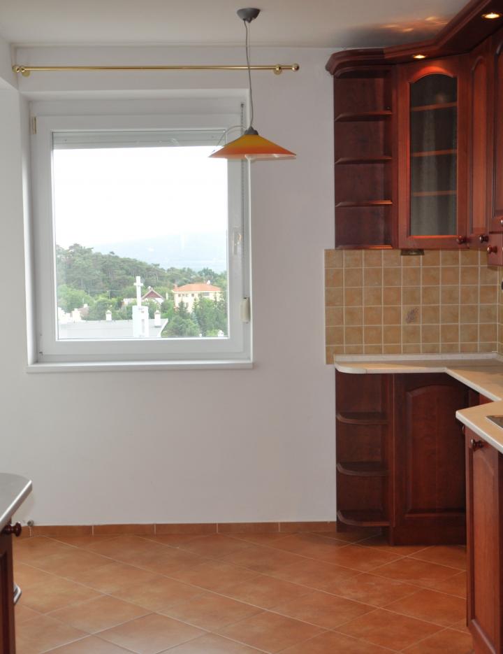 4 izbový byt Staré Mesto Mozartová ul., garáž