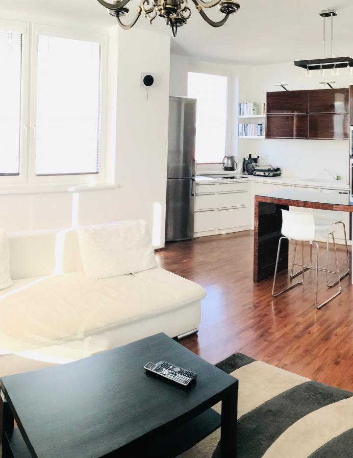 Predaj veľkého 2-izbového bytu 70m2, KOLOSEO