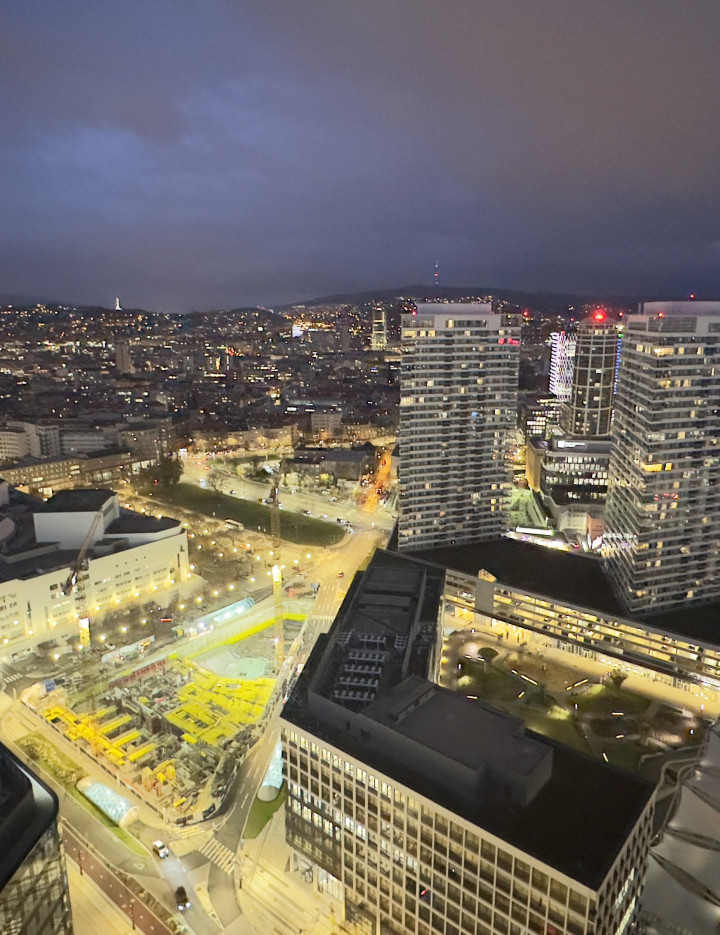EUROVEA TOWER 32.poschodie, 2-izb s exkluzívnym výhľadom, parkovanie + sklad ✅ 3D prehliadka ✅