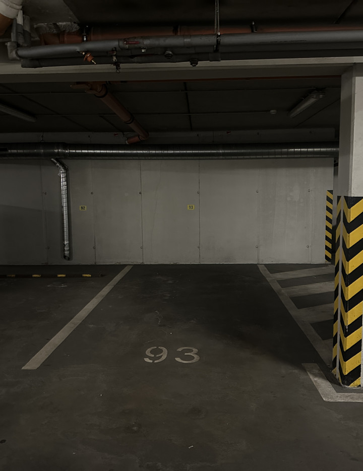 Vnútorné garážové státie Drieňová ul. projekt Boria