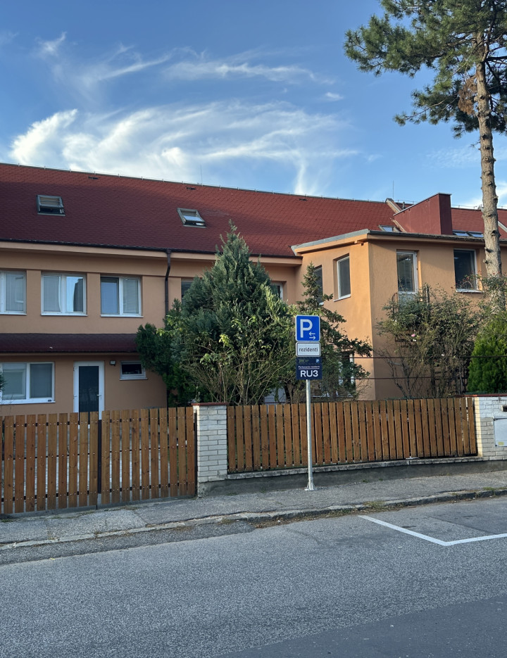 Veľká garsónka o výmere 30 m2 na Gagarinovej ul. Ružinov