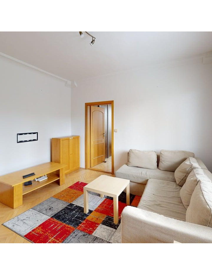 Priestranný 2 izbový byt, loggia a balkón v širšom centre Račianska ul.