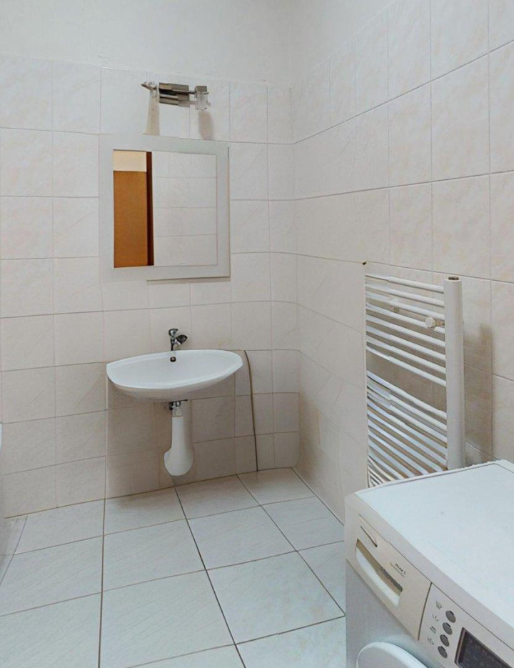 2-izbový zrekonštruovaný byt, Podunajské Biskupice, Kazanská ul.