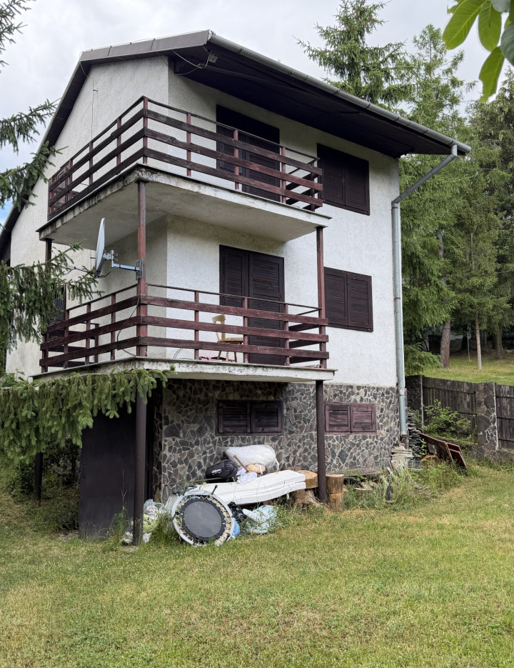 3 podlažná murovaná chata v Limbachu až na 658 m2 pozemku